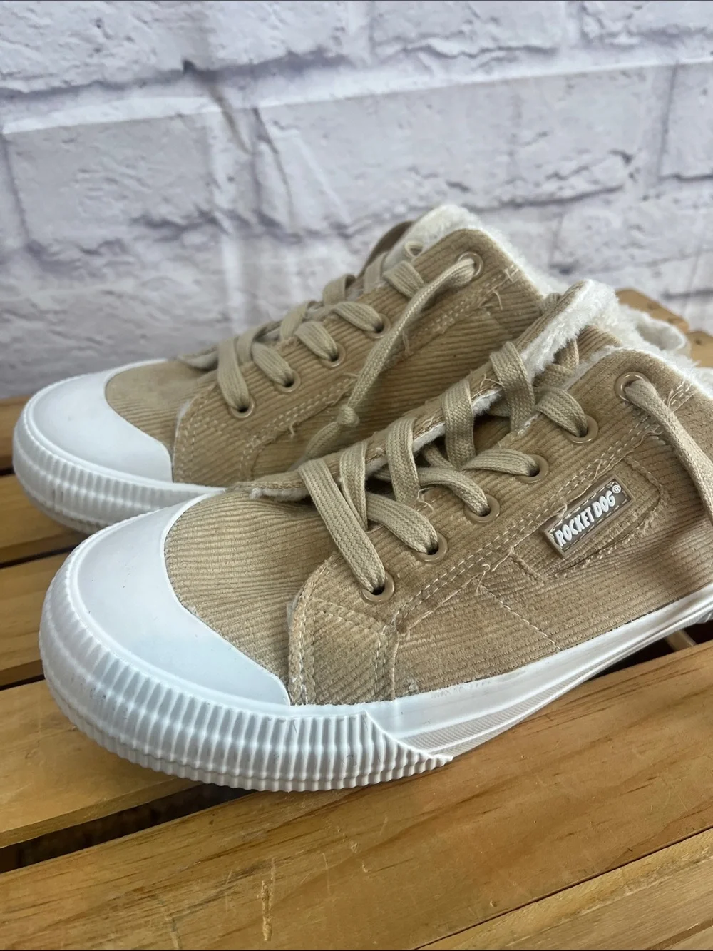 Rocketdog Y2K Sport Cheery Corduroy Slip On Mule Sneakers Size 10